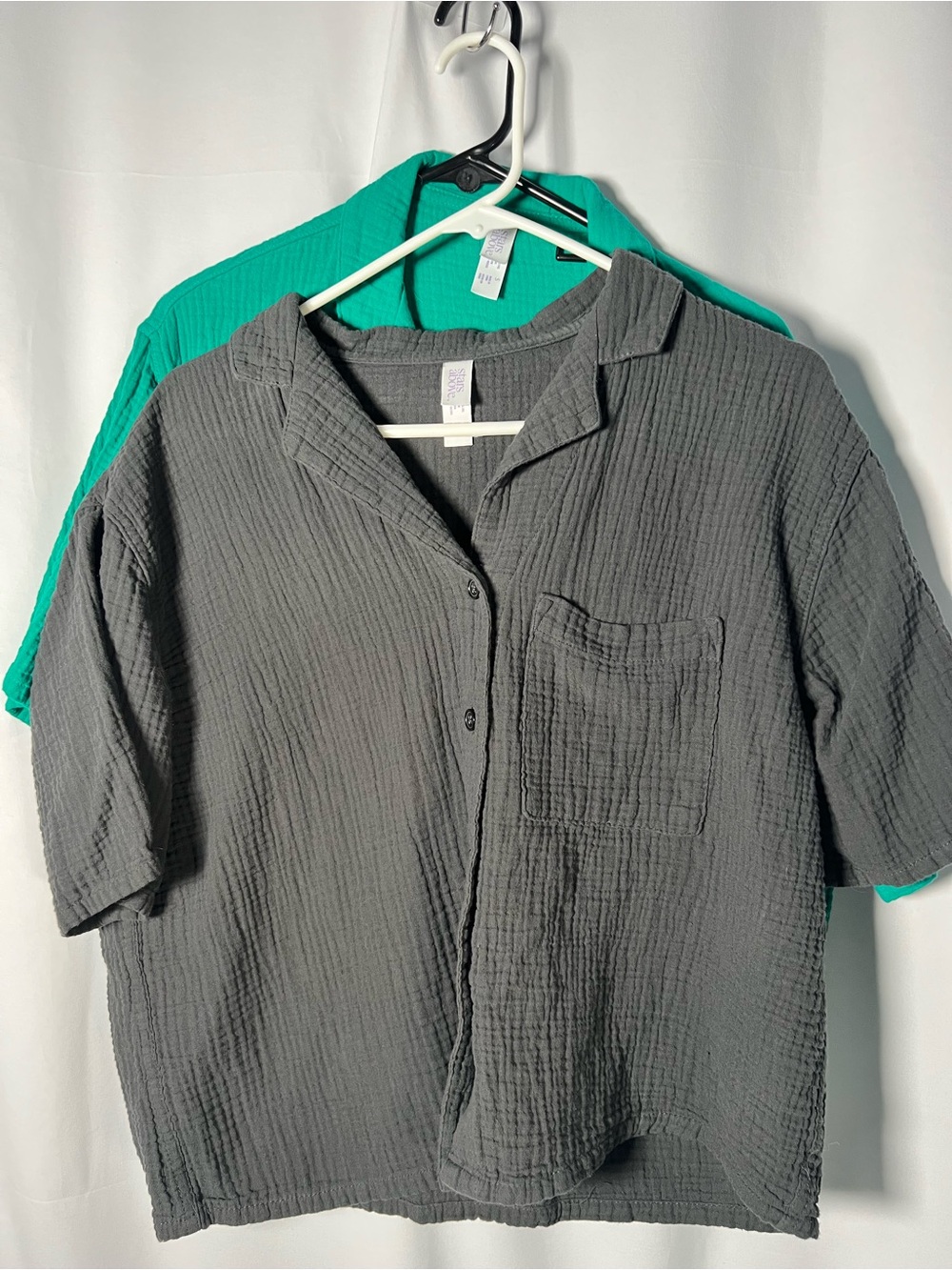 Stars Above Leisure Cropped Button Up Shirt 2 Pack Small